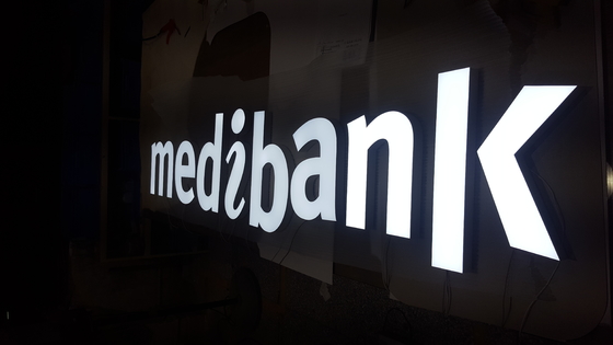 Storefront 3D Acrylic Letters With LED Wall Mounted / Hanging / Free Standing