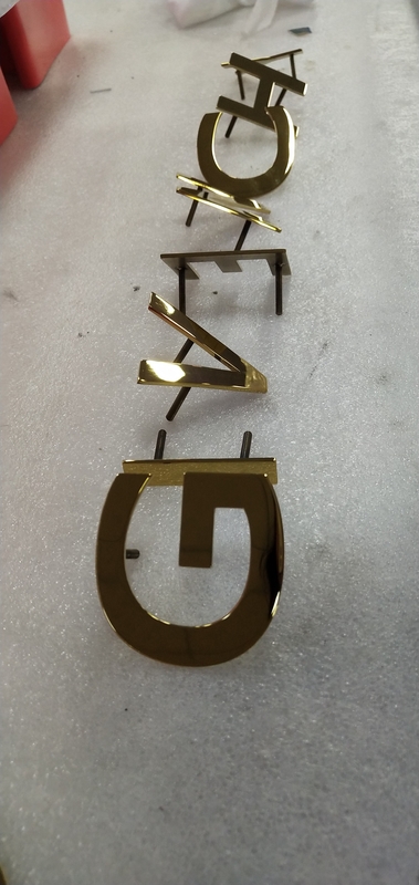 Gold 3D Galvanized Decorative Metal Letters 2-25mm Depth Mirror Polished / Brushed