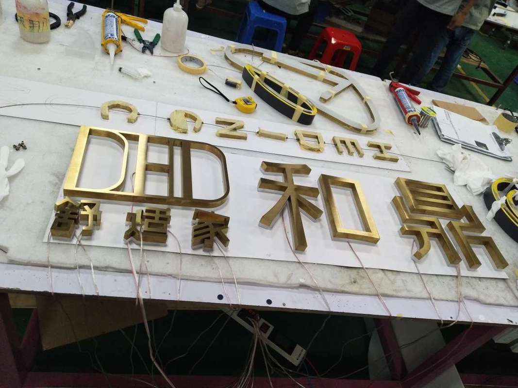 Outdoor Engraving 3D Backlit Signage / Custom 3D Metal Signs 2500K