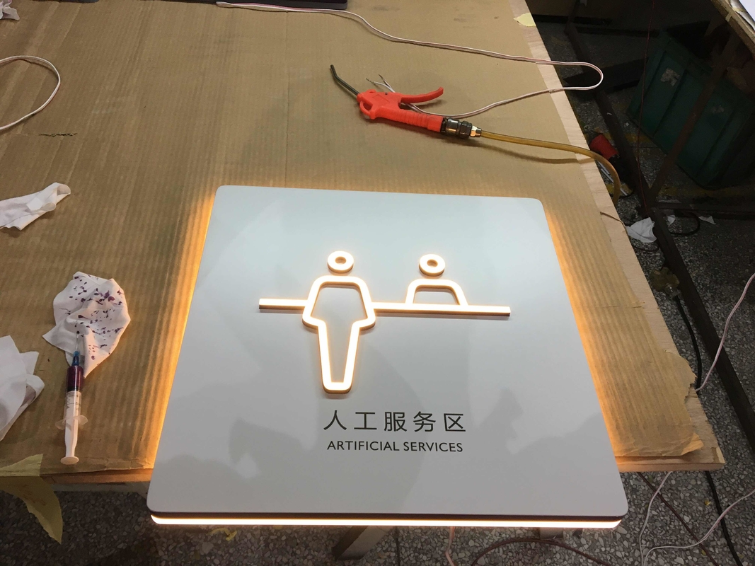 Shopping Mall Directional Signage 200*200mm Customeried Color