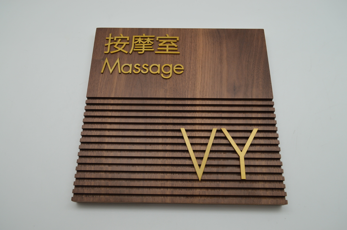 254*254mm Custom Directional Arrow Signs For Airport / Stations