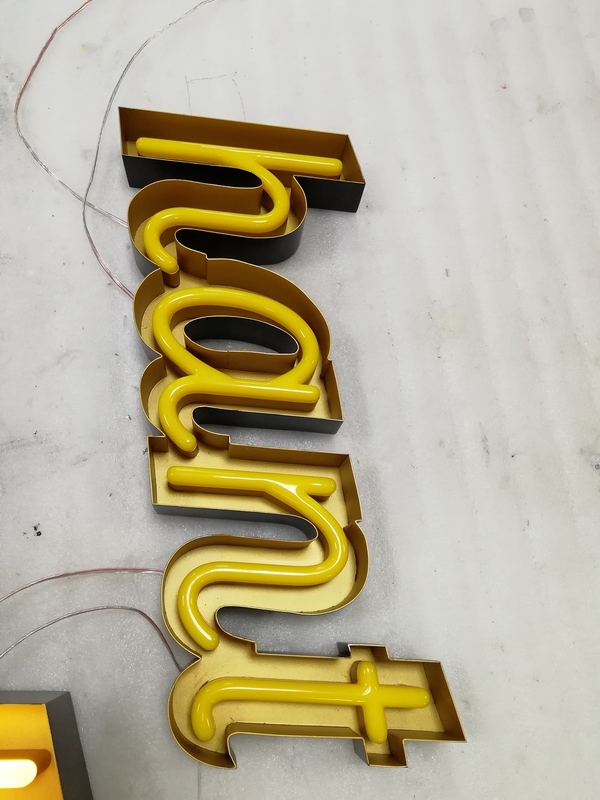 White Neon Channel Letter Signs 24.5mm Stainless Steel For Advertising