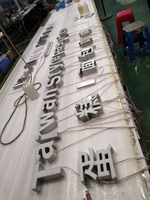 Shop Front Lit Channel Letter Sign LED Strips / LED Modules IP65 ISO Approved