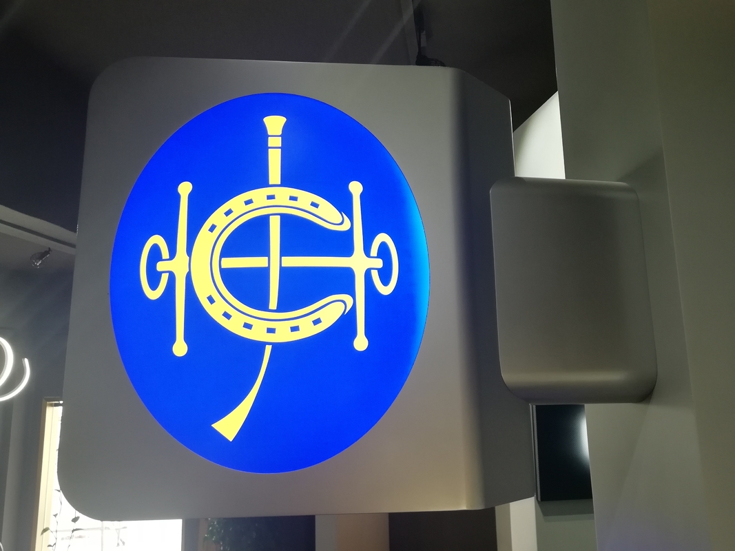 White 8000K Wall Mounted Light Box , 3D Lightbox Signage 2300*420*120mm