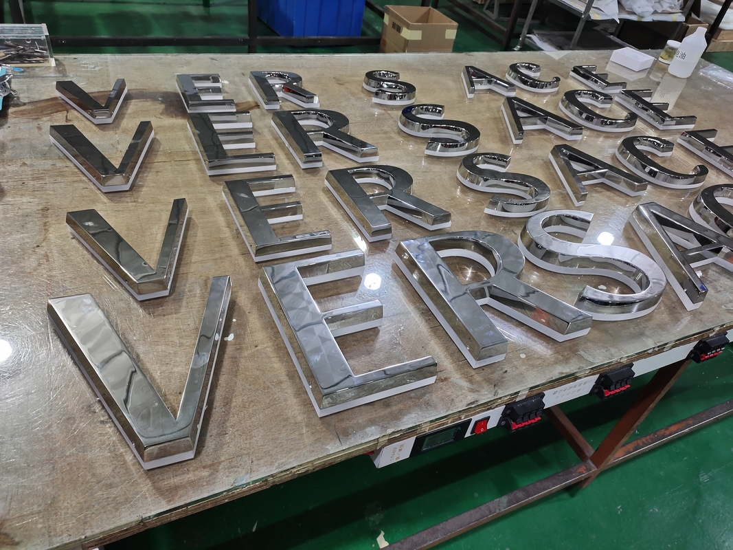 3D Acrylic LED Edge Lit Signs Brass / Chromed Wall Mounted